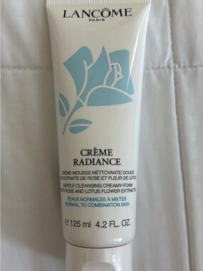 Lancôme Crème Radiance Clarifying Cream-to-Foam Cleanser, 4.2. fl oz.